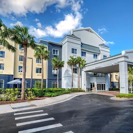 Fairfield Inn And Suites By Marriott Naples